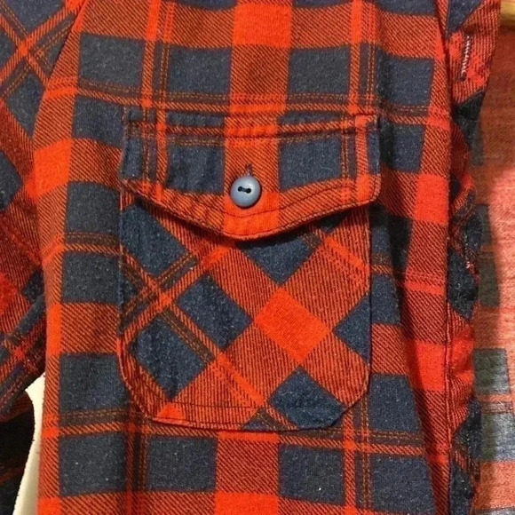 Forever 21 Red Flannel  Size Small button up shirt - Picture 5 of 8